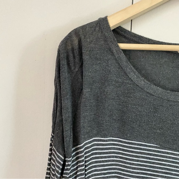 Gray & White Long Sleeve Stripped Tee - Picture 4 of 4